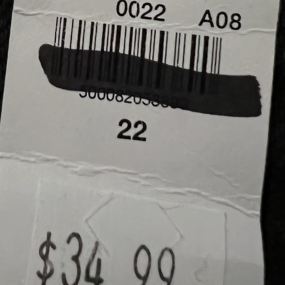 NWT: old navy High Waisted Button-Fly . Straight Black Non-Stretch Cut-Off Jeans - Picture 5 of 10